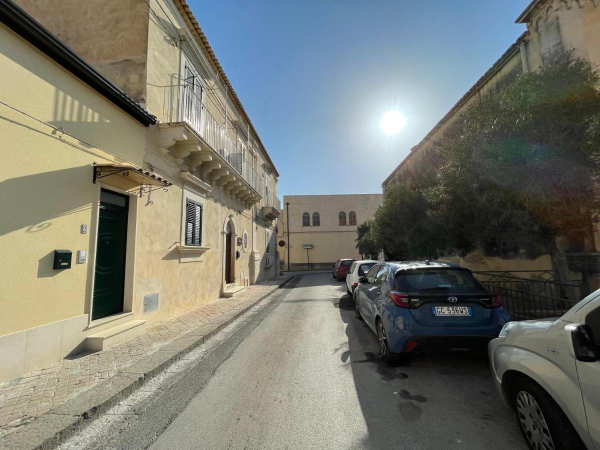 מלון נוטו Casa Crispi מראה חיצוני תמונה