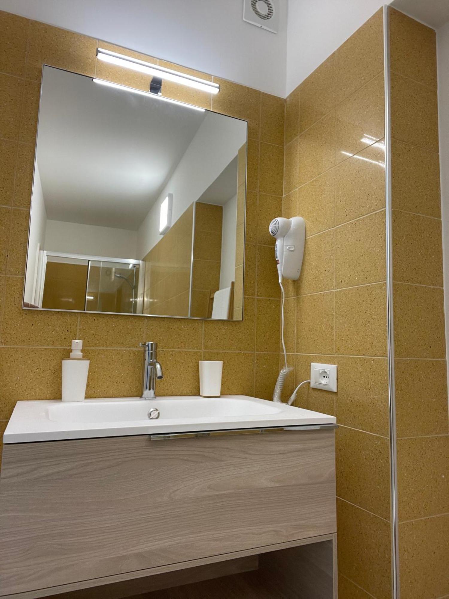 מלון נוטו Casa Crispi מראה חיצוני תמונה